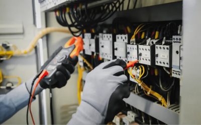 Navigating Electrical Emergencies: Steps to Keep Your Home Safe
